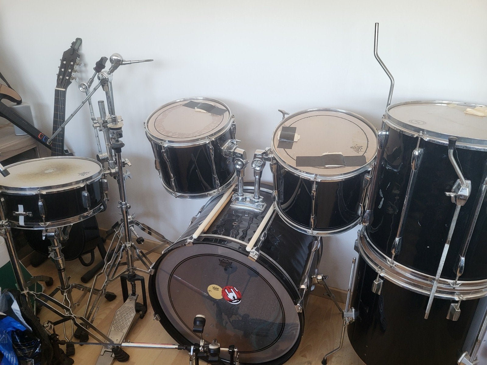 Zwarte drumkit met diverse onderdelen Pear (geen bekkens), Ophalen, Gebruikt, Overige merken
