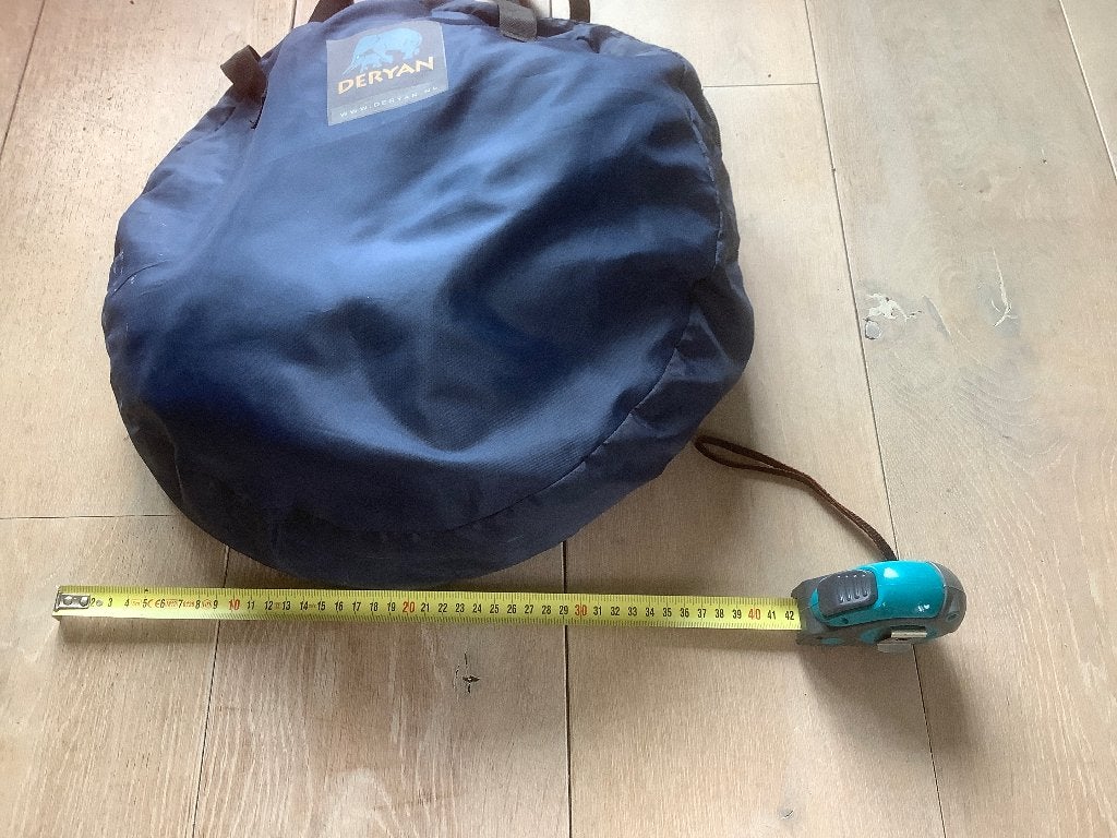 Campingbedje baby/peuter van gerenommeerd merk Deryan, Ophalen, Zo goed als nieuw