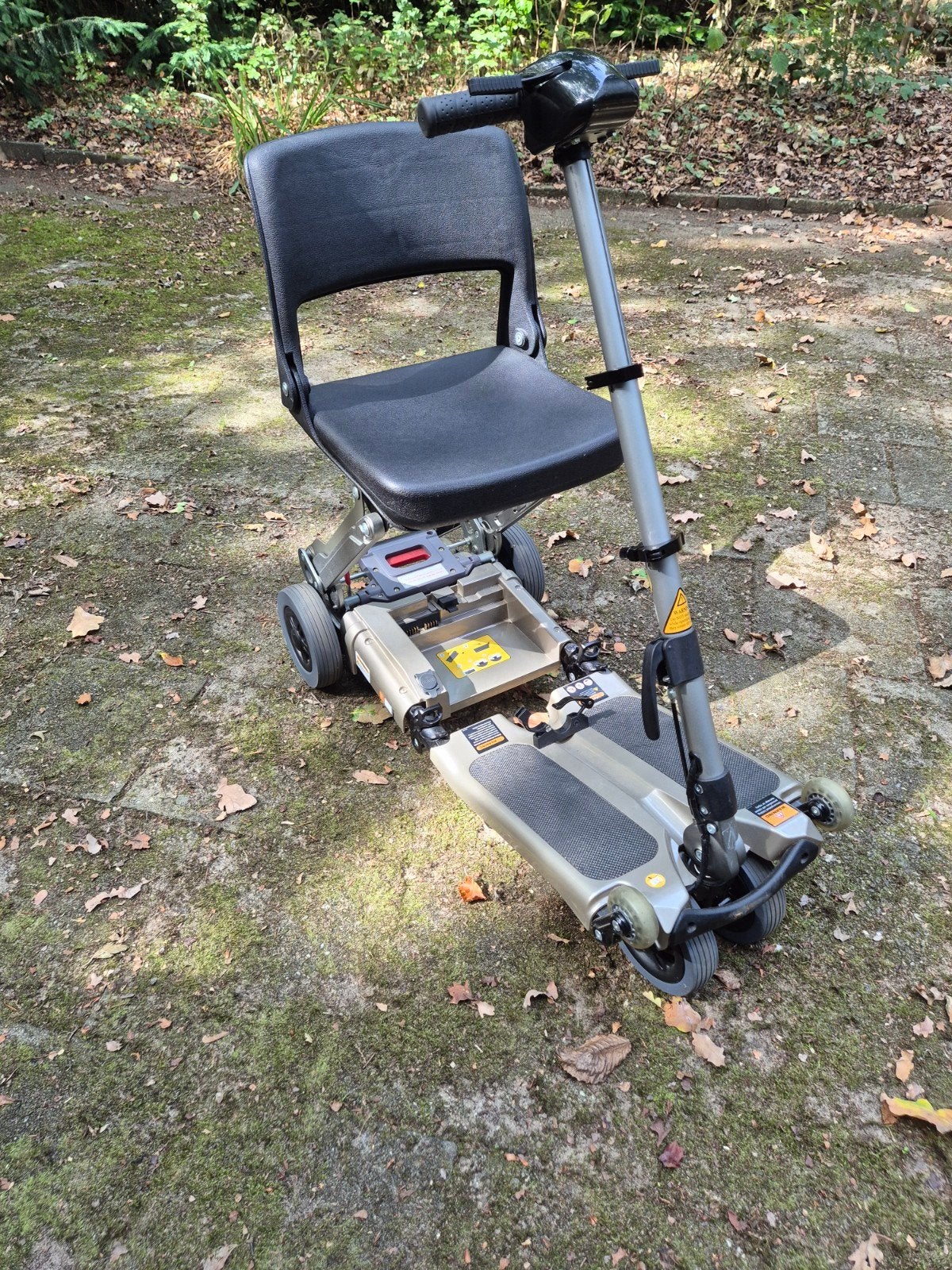 Opvouwbare scootmobiel, Overige merken, 10 km/u of minder, Gebruikt, 16 t/m 25 km