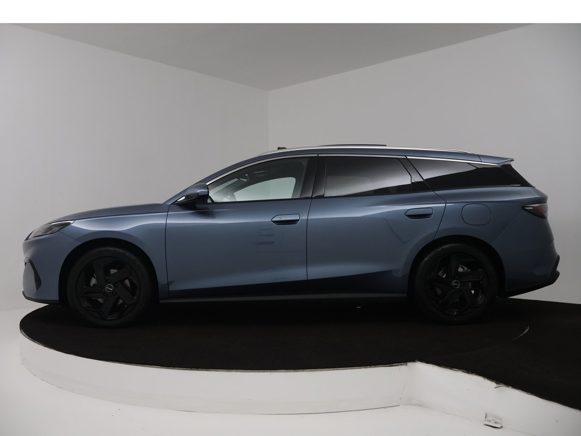 BYD SEAL 6 Touring 1.5 DM-i Comfort Lite | Origineel NL! | P, Automatische klimaatregeling, 4 cilinders, Seal, Hybride Elektrisch/Benzine