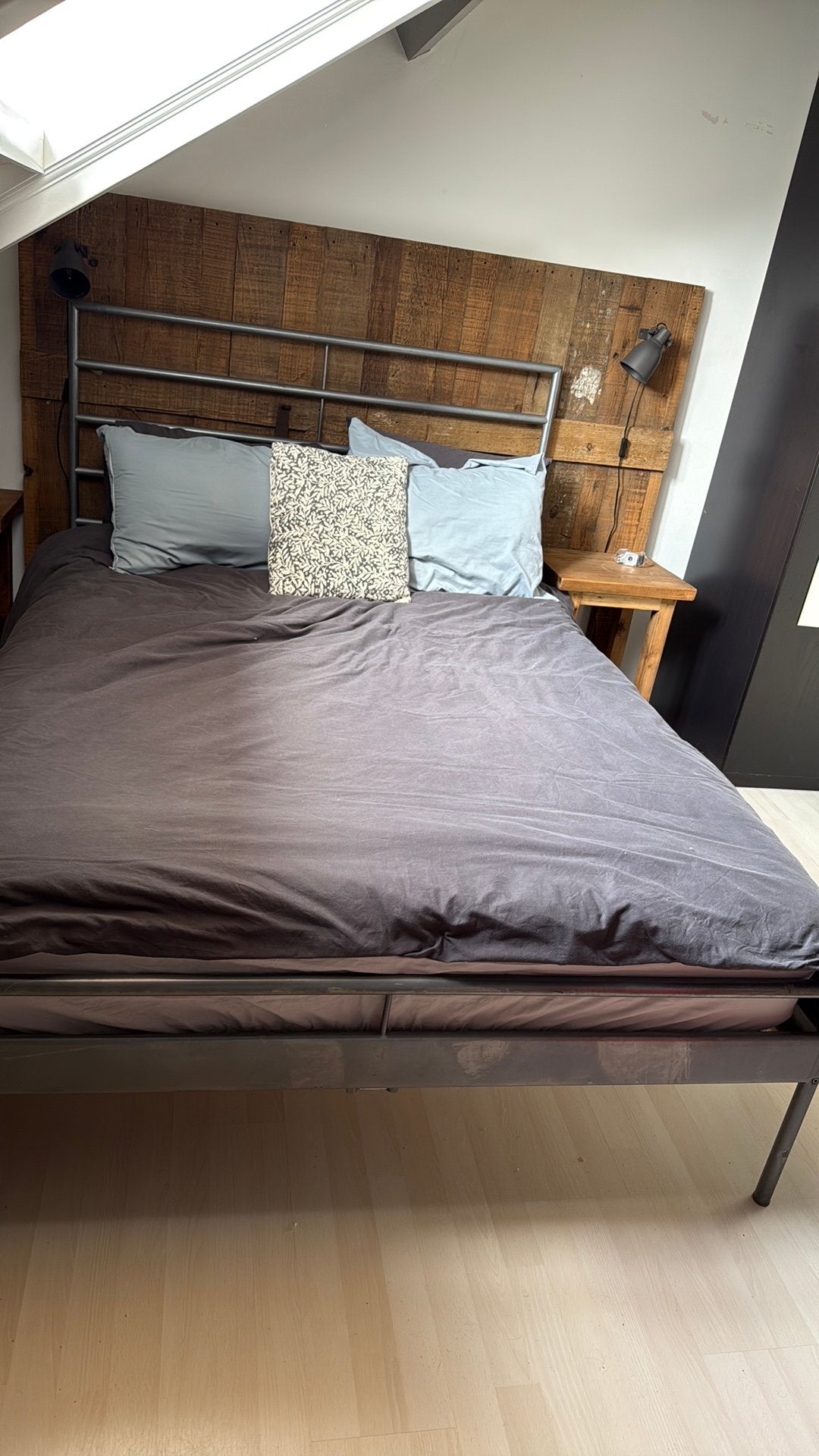 Metalen bed, Ophalen, Gebruikt, Zwart, Tweepersoons