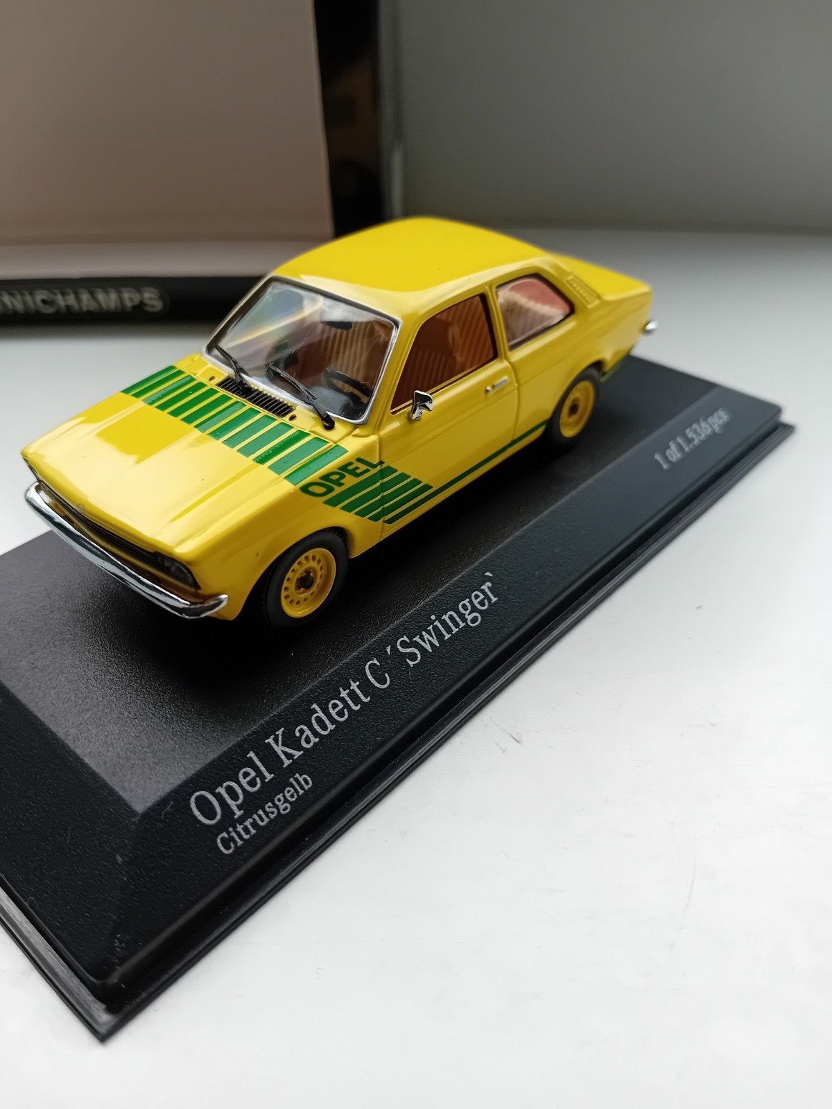 Minichamps Opel kadett C1 Swinger, Ophalen of Verzenden, Zo goed als nieuw, Auto, MiniChamps