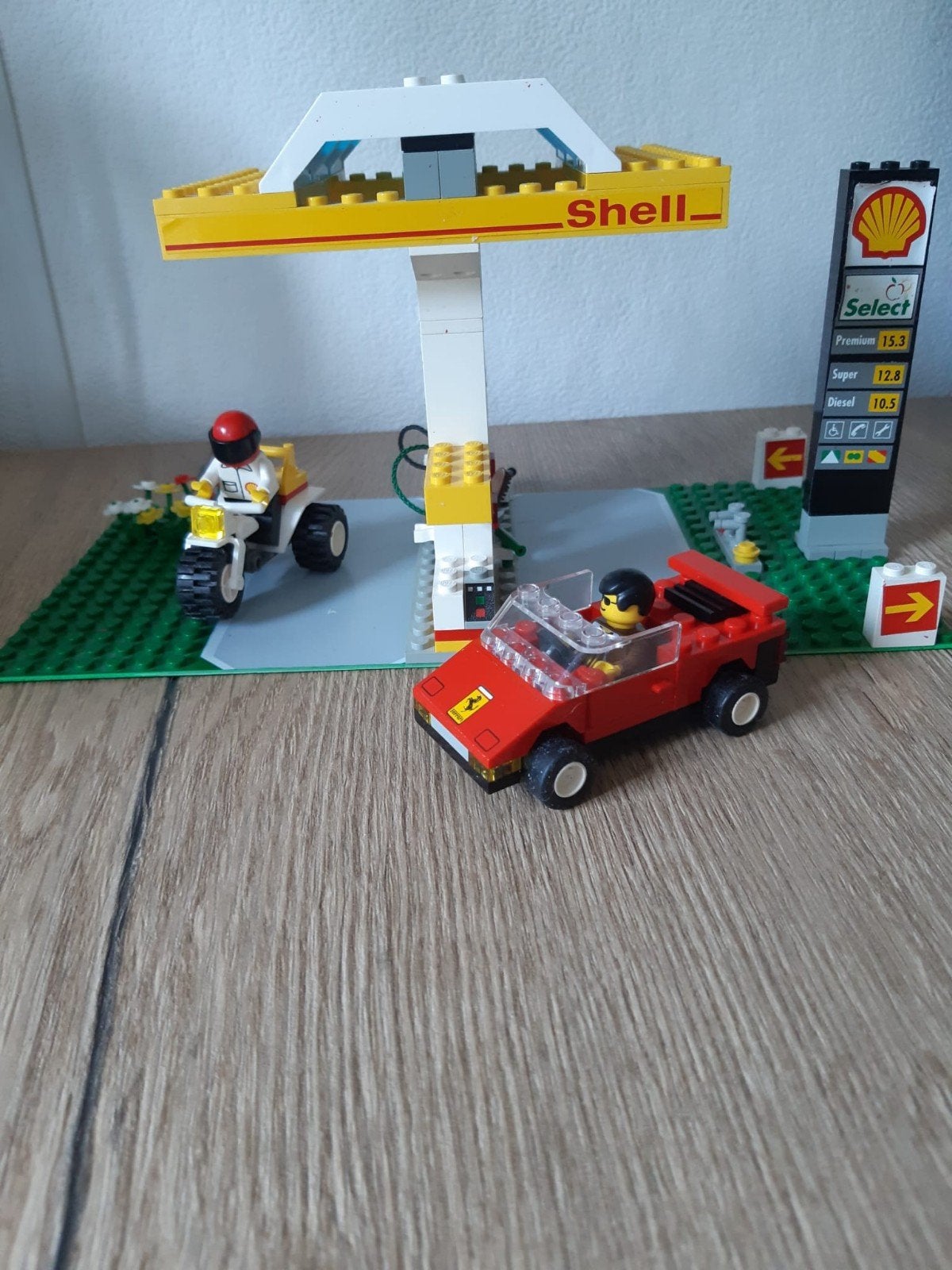 Lego Shell Tankstation met auto en quad, Ophalen, Overige thema's, Lego, Complete set