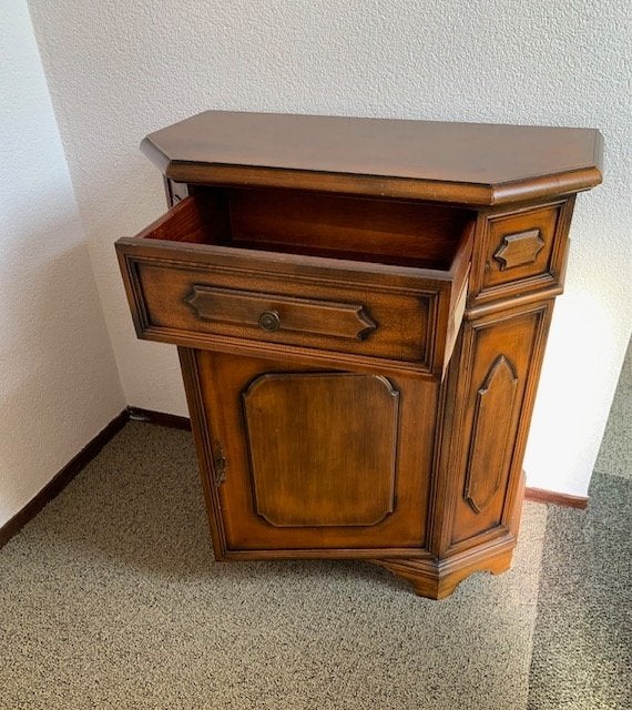 Vintage eikenhouten kastje, Ophalen