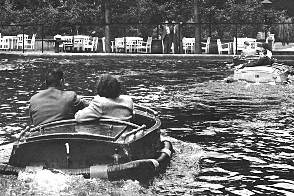 948856 Apeldoorn 1957 Prinses Juliana Toren Gelopen m zegel, Ophalen of Verzenden, 1940 tot 1960, Gelopen, Gelderland