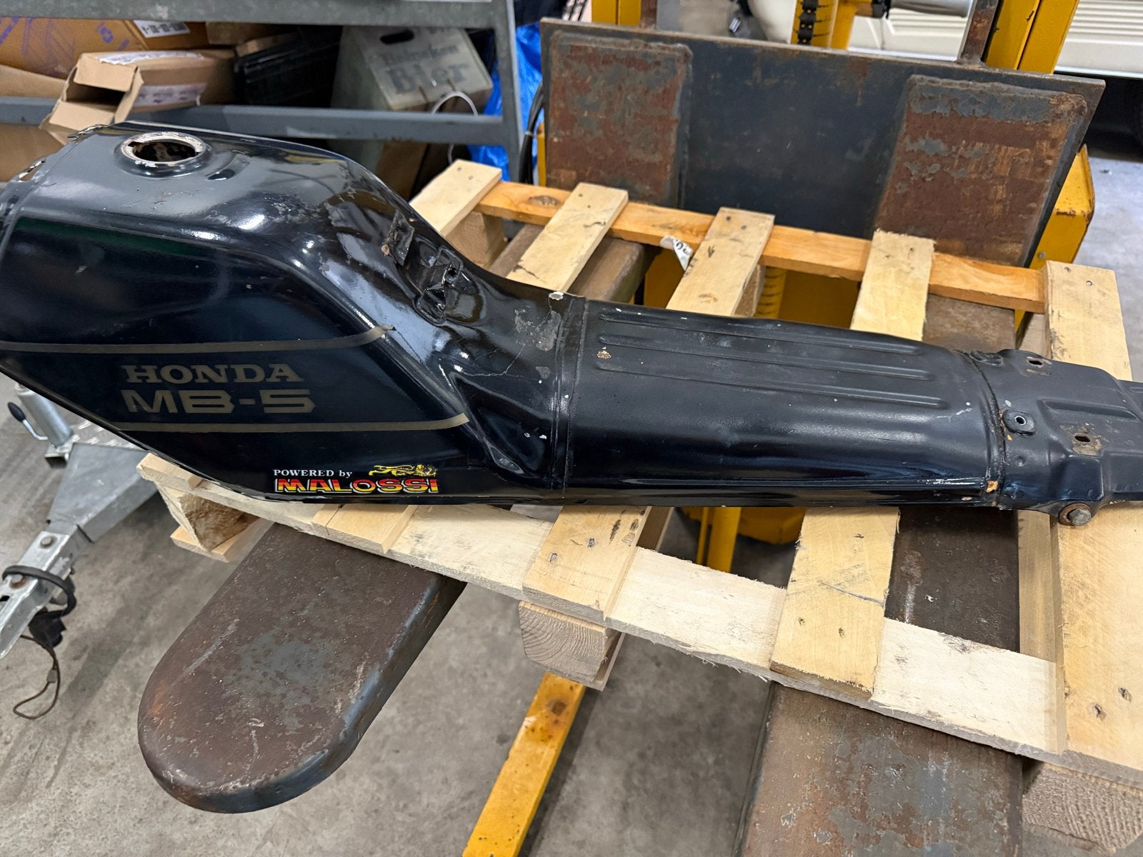 Honda MB-5 Benzinetank - Zwart, Gebruikt, Ophalen, Gebruikt
