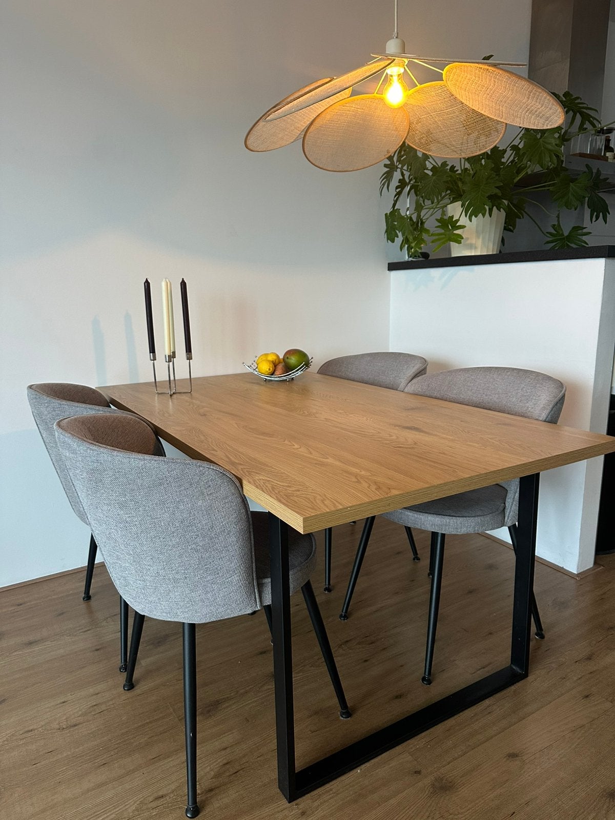 Eettafel (stoelen ook te koop), Ophalen, 50 tot 100 cm, Zo goed als nieuw, 150 tot 200 cm