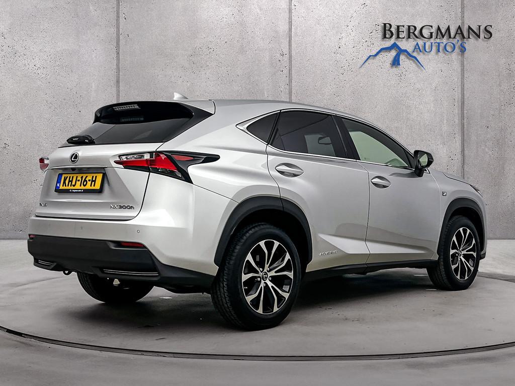 Lexus NX - 300h AWD F Sport Line // DEALERONDERHOUDEN // PAN, Auto's, Lexus, Gebruikt, 1760 kg, Leder, Bedrijf
