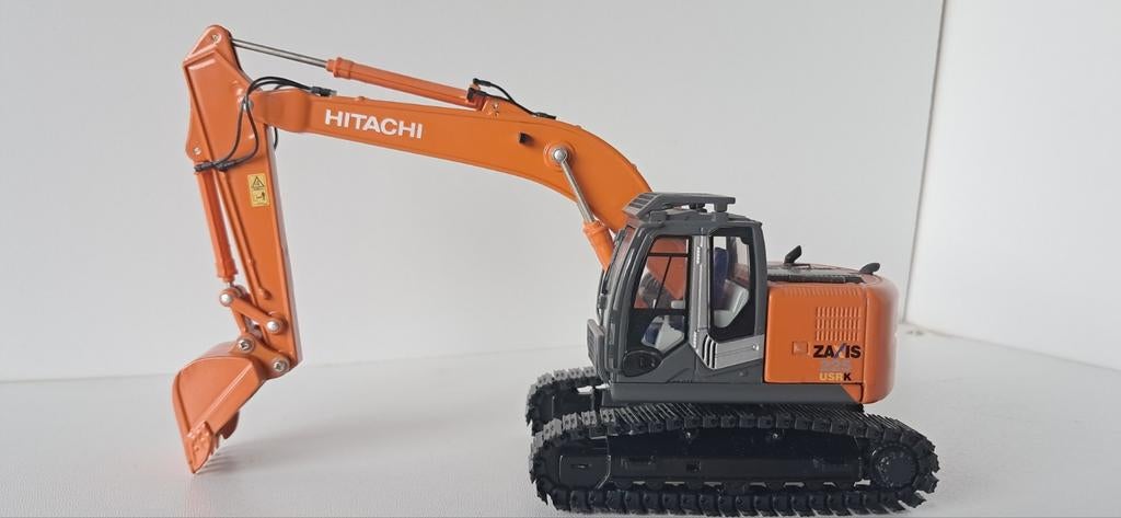 Hitachi zaxis 225usr graafmachine, Hobby en Vrije tijd, Modelauto's | 1:50, Ophalen of Verzenden, Zo goed als nieuw, Hijskraan, Tractor of Landbouw