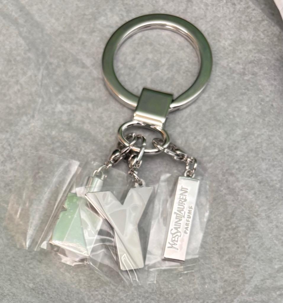 YSL sleutelhanger  nieuw, Ophalen of Verzenden, Nieuw, Merk