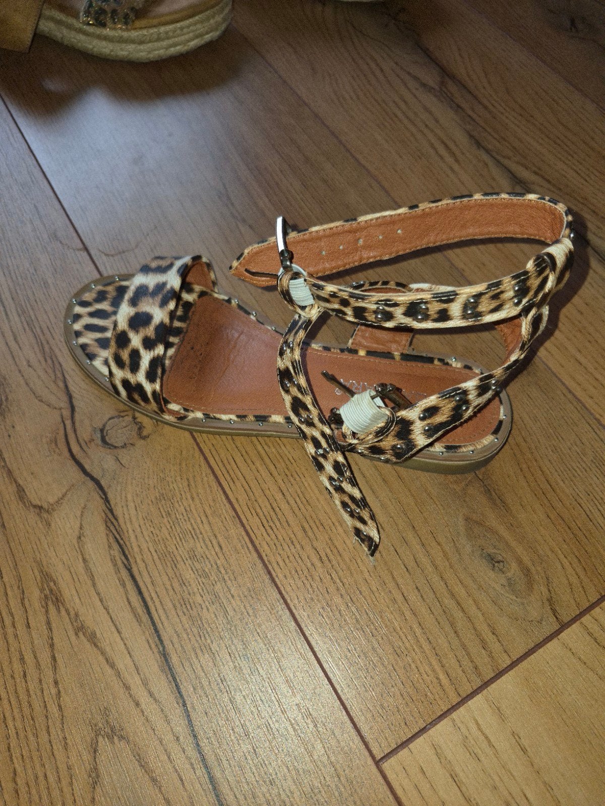 Slippers van Sandra maat 38, Ophalen of Verzenden, Zo goed als nieuw