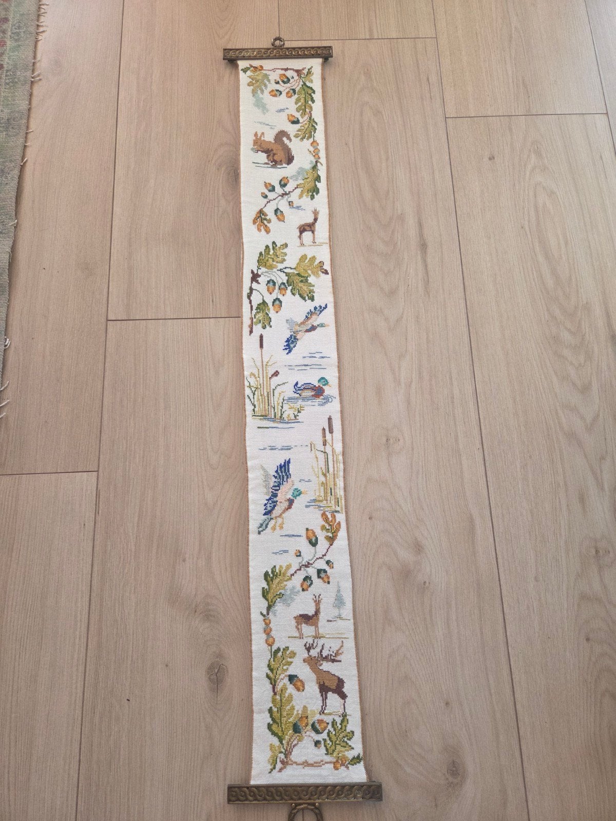 Vintage wandtapijt met bosdieren en eekhoorn, Ophalen of Verzenden