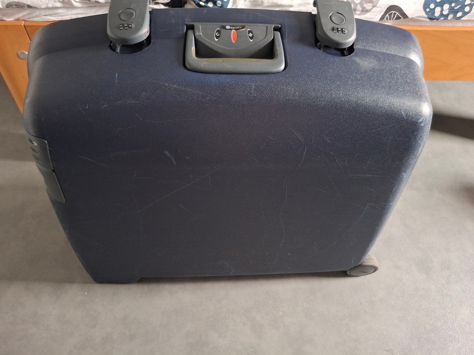 Delsey Koffer XL - 74 cm x 57 cm, Gebruikt, Hard kunststof, Slot, Ophalen of Verzenden