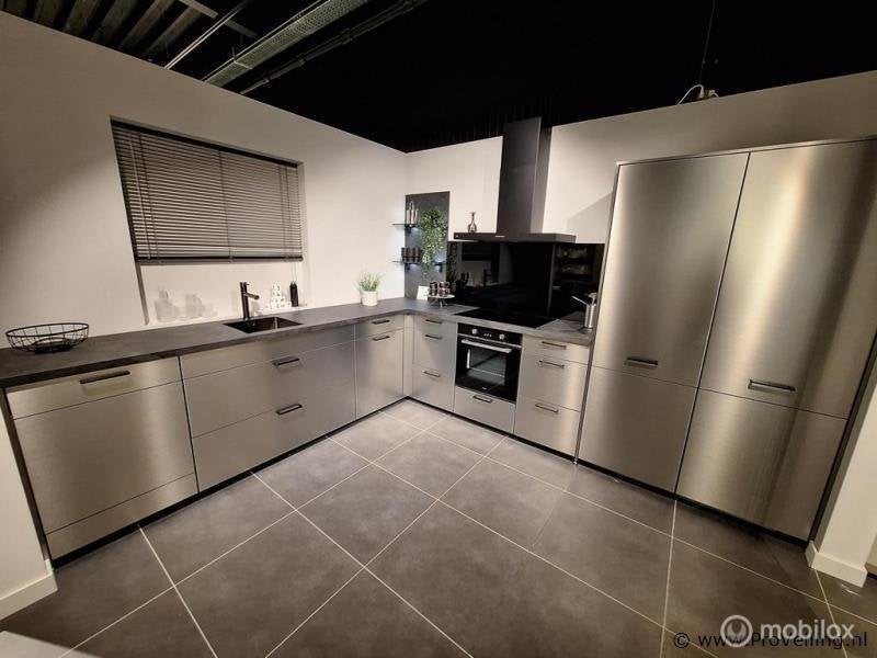 Online Veiling: NOBILIA INOX - Hoekkeuken