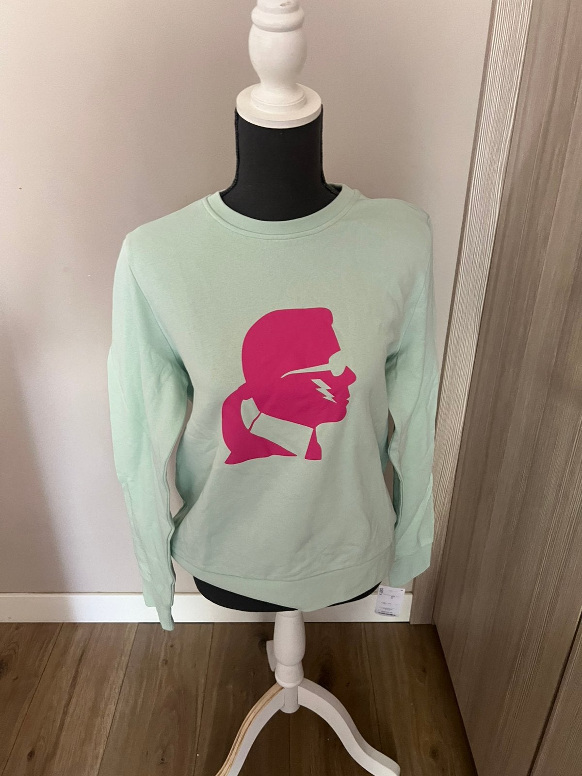 Nieuwe sweater Karl Langerfeld maat m, Ophalen of Verzenden, Nieuw, Maat 38/40 (M), Overige kleuren