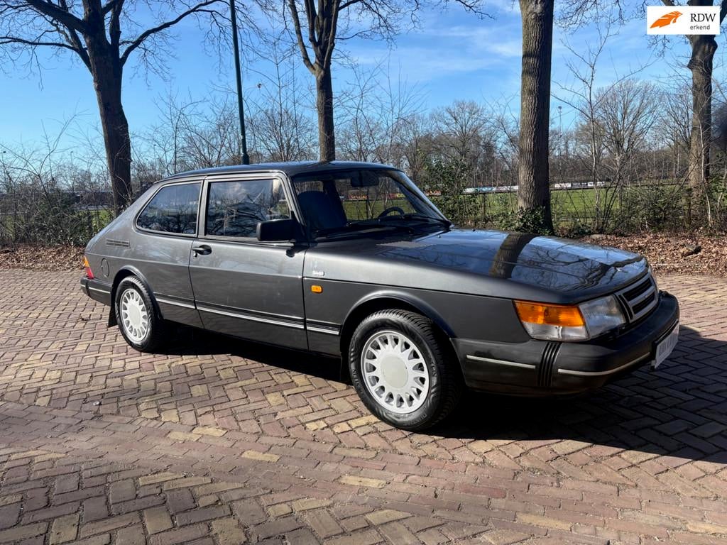 Saab 900 Coupé 2.0i, classic ,73.000 km! handgeschakeld, pr, Auto's, Oldtimers, Voorwielaandrijving, Stof, 4 stoelen, Origineel Nederlands