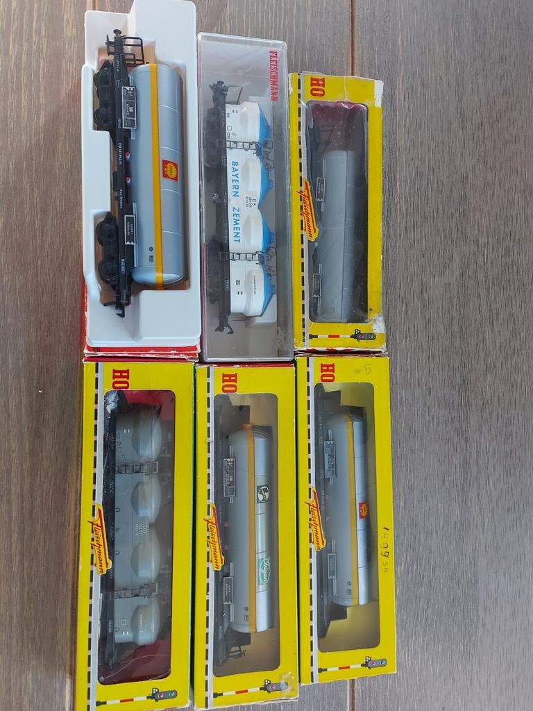 Fleischmann set van zes ketelwagons - Zo goed als nieuw, Gelijkstroom, Fleischmann, Wagon, Ophalen of Verzenden