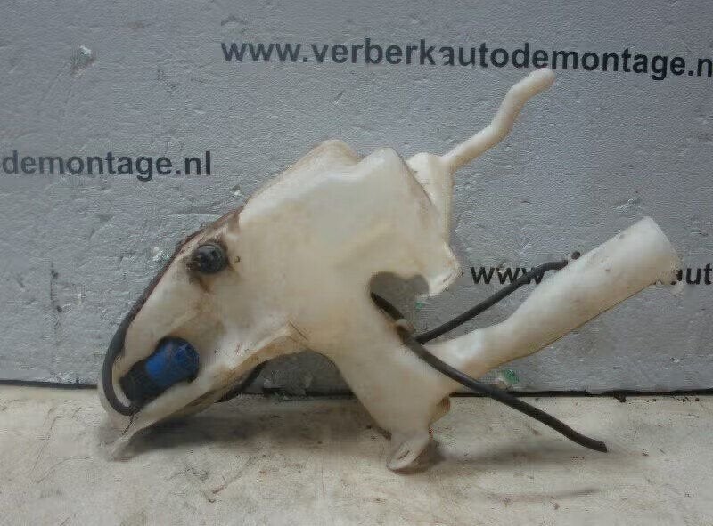 RUITENSPROEIERRESERVOIR Volvo V40 (VW) (30621343), Gebruikt, Info@volvocars.com, Ophalen of Verzenden, Volvo