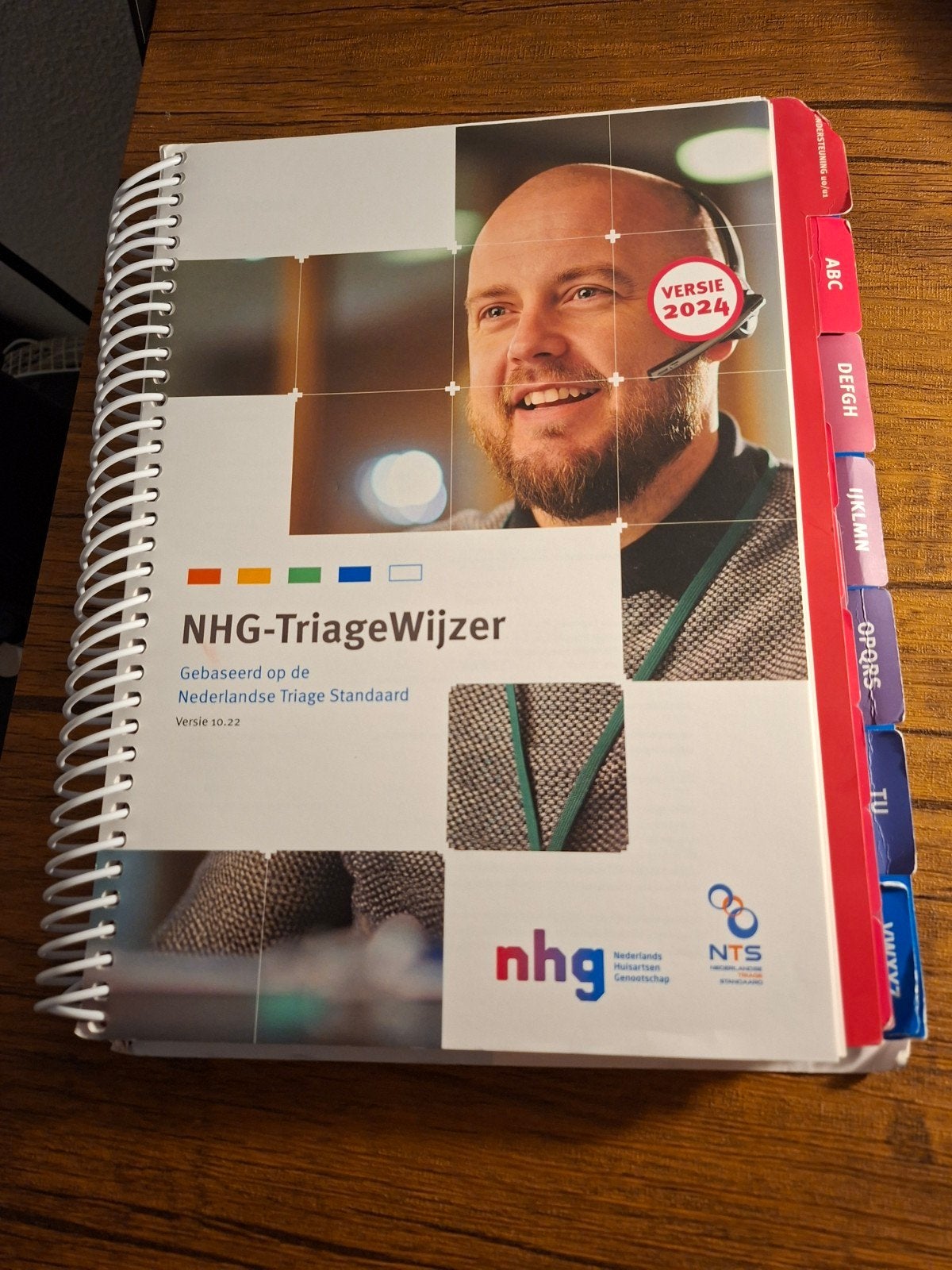 NHG-TriageWijzer Versie 2024 - Nederlandse Triage Standaard, Verzenden, NHG (Nederlands Huisartsen Genootschap), Zo goed als nieuw