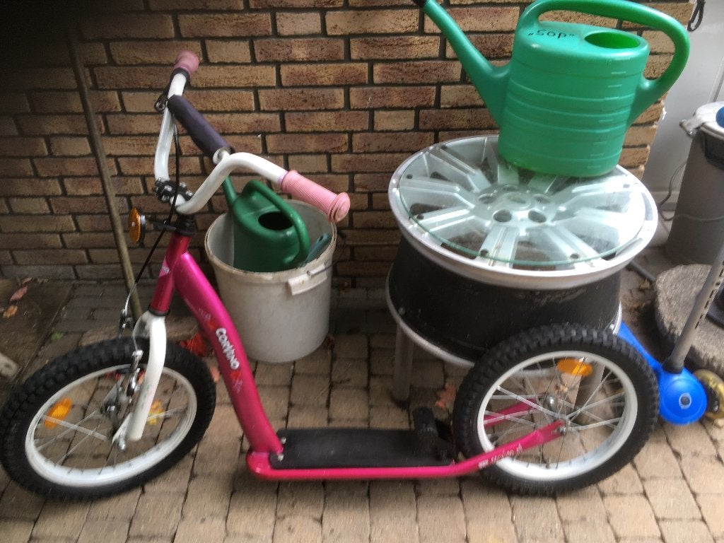 STEP.MET GROTE WIELEN....MET REMMEN...., Kinderen en Baby's, Speelgoed | Buiten | Voertuigen en Loopfietsen, Ophalen, Gebruikt