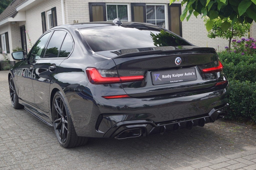 Bmw 3-SERIE 330e (292pk) M340I Look Laser/HUD/Keyless/Carbon, Automaat, 1998 cc, Gebruikt, 750 kg