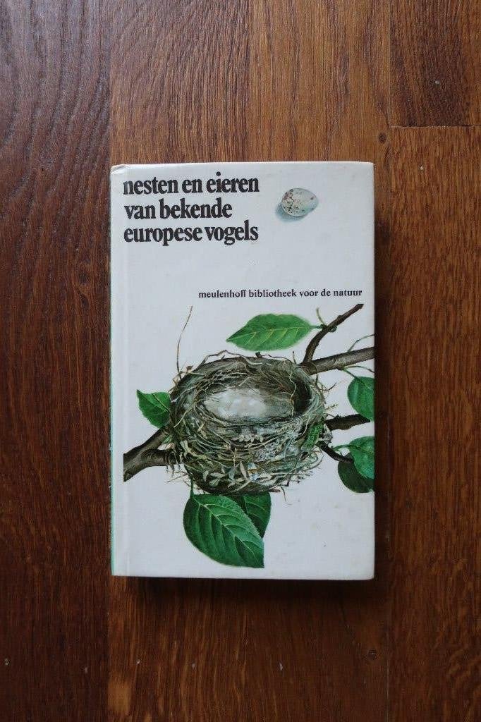 Nesten en eieren van bekende Europese vogels, Ophalen of Verzenden, Gelezen, Natuur algemeen
