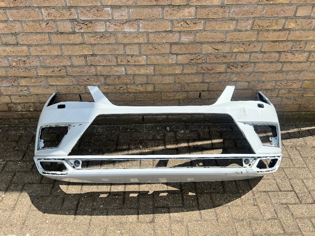 Voorbumper Seat ateca / Cupra ateca 575807221, Ophalen of Verzenden, Gebruikt, Seat, Bumper