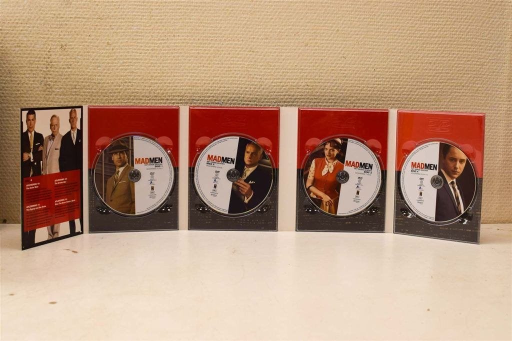 4 dvd box Mad men het derde seizoen 49536, Ophalen of Verzenden, Gebruikt