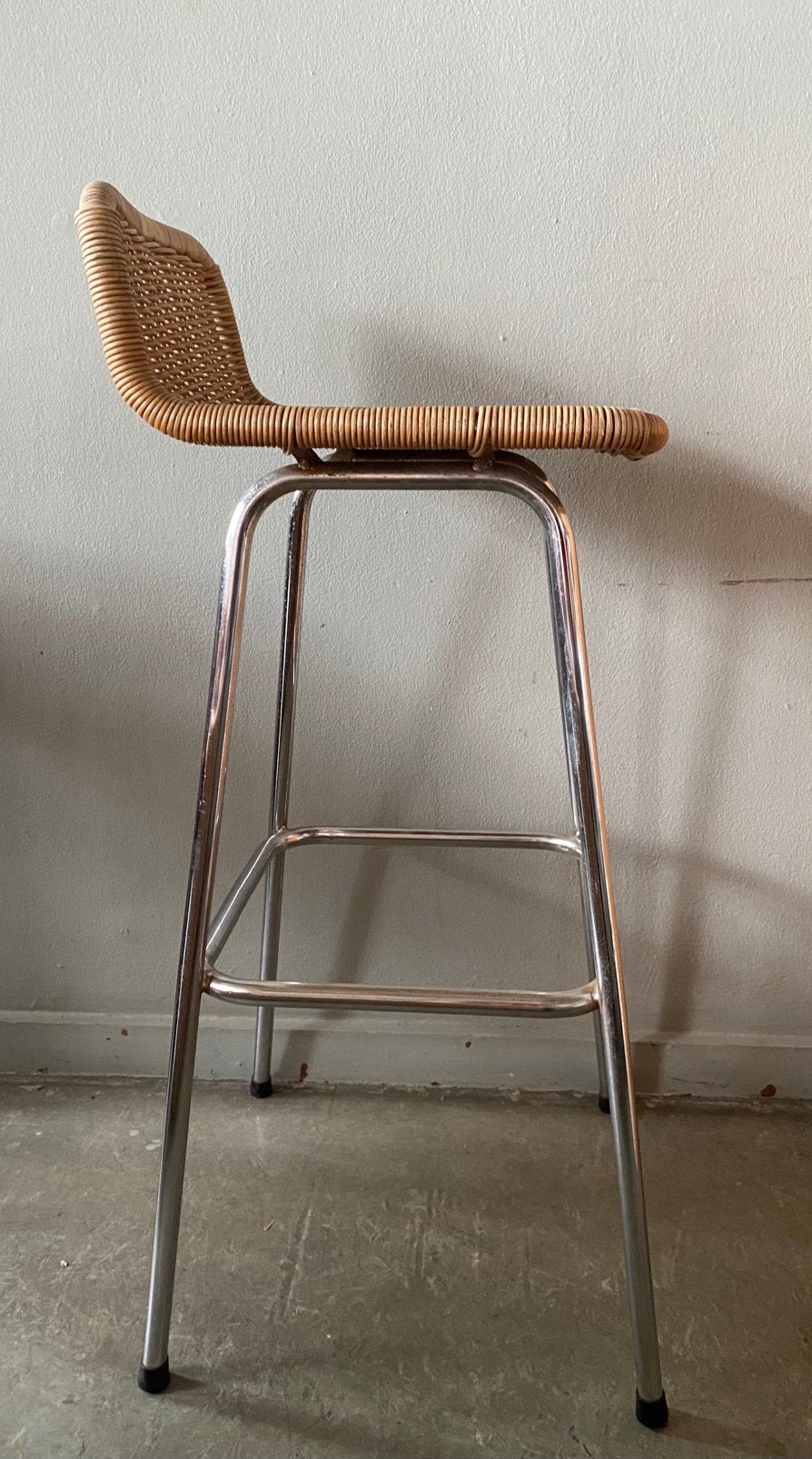 Dirk van Sliedrecht kruk., Huis en Inrichting, 1 kruk, Ophalen, Zo goed als nieuw, 60 tot 90 cm