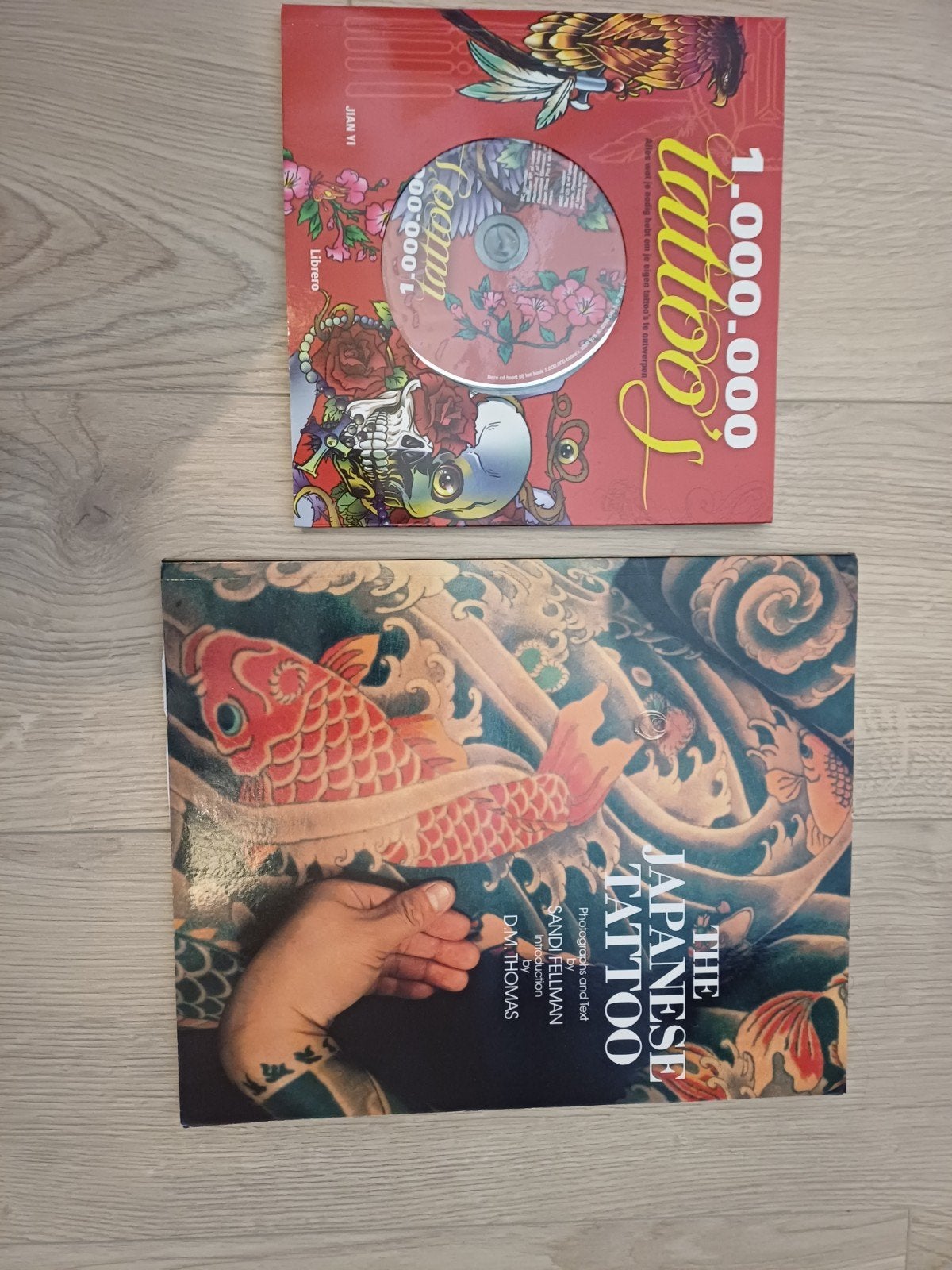 Tattoo boeken: The Japanese Tattoo & 1.000.000 Tattoo's, Ophalen of Verzenden, Zo goed als nieuw, Overige onderwerpen, Sandi Fellman, Jian Yi