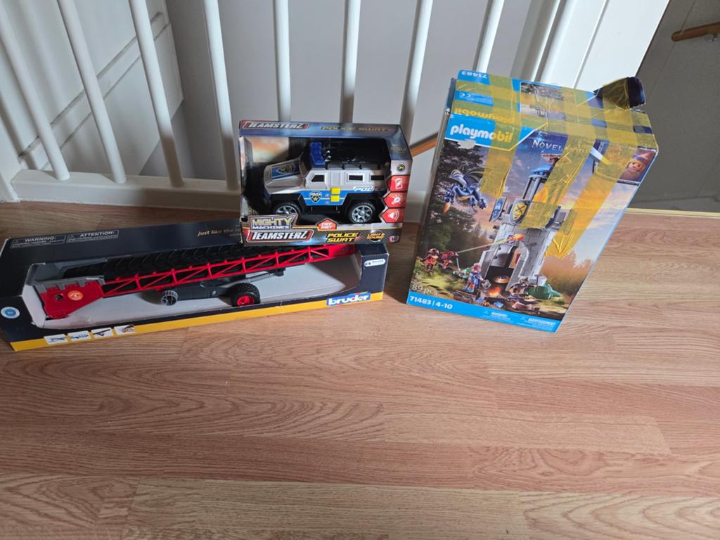 Speelgoed set: Playmobil kasteel, politieauto en brandweerwa, Ophalen of Verzenden, Nieuw, Jongen of Meisje