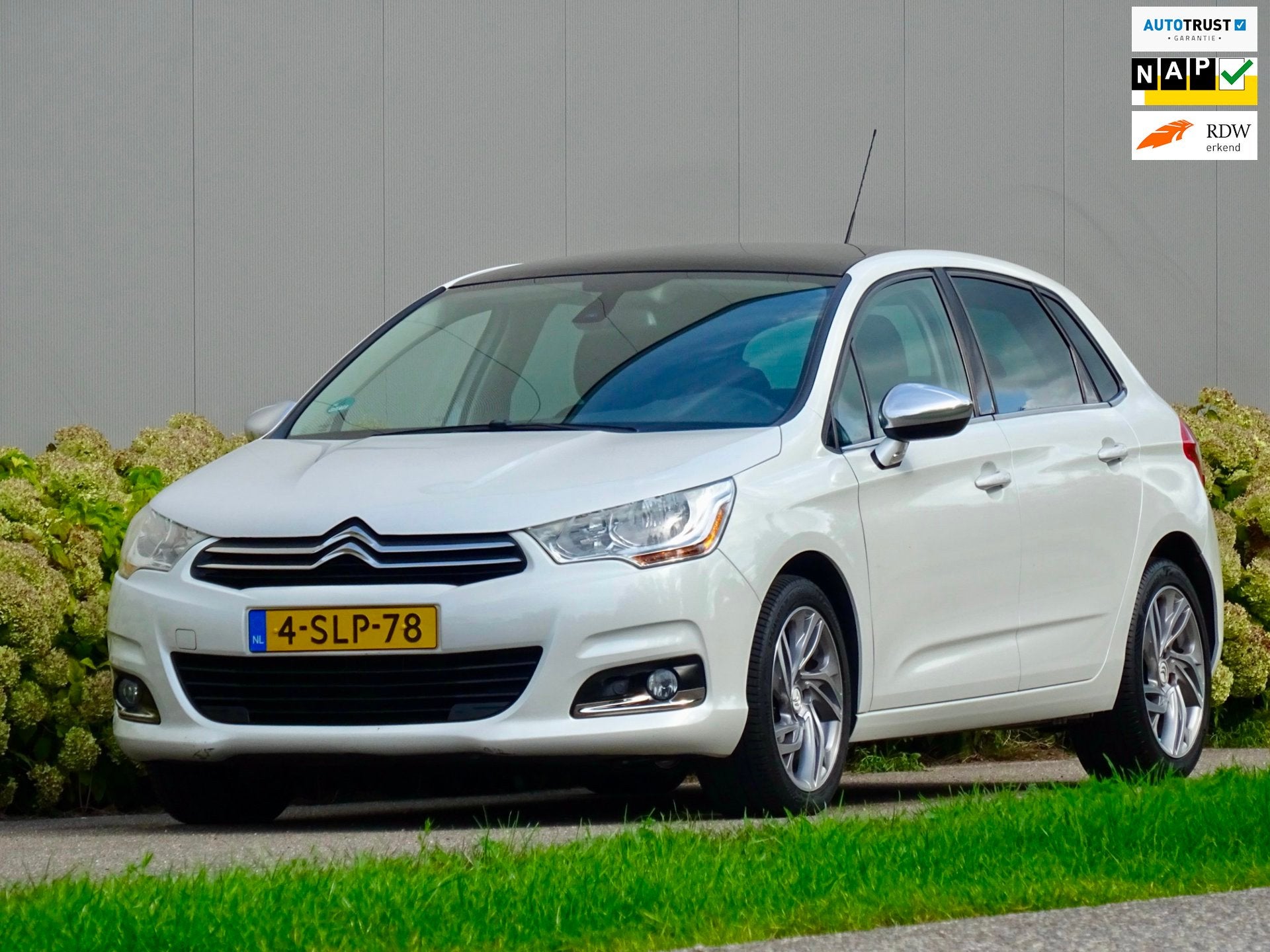 Citroen C4 1.6 VTi Sport | PANORAMA | NL | Trekhaak |, Auto's, Voorwielaandrijving, Stof, Zwart, 4 cilinders