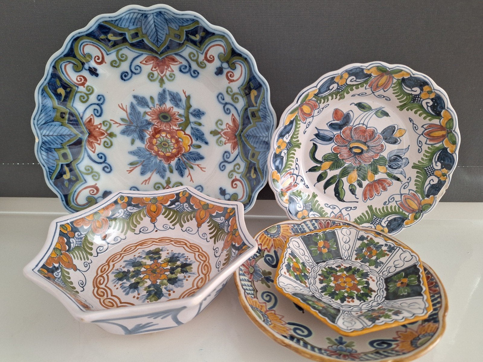 Prachtig set aardewerk borden van Makkum W, Ophalen of Verzenden