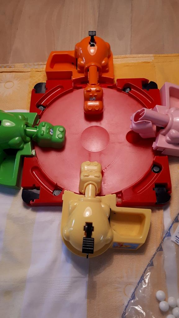 Hippo Hap MB gezelschapspel., Drie of vier spelers, Ophalen of Verzenden, Gebruikt, MB Spellen