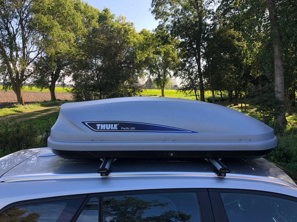 Thule pacific 200 dakkoffer 460L te huur, Ophalen, Zo goed als nieuw