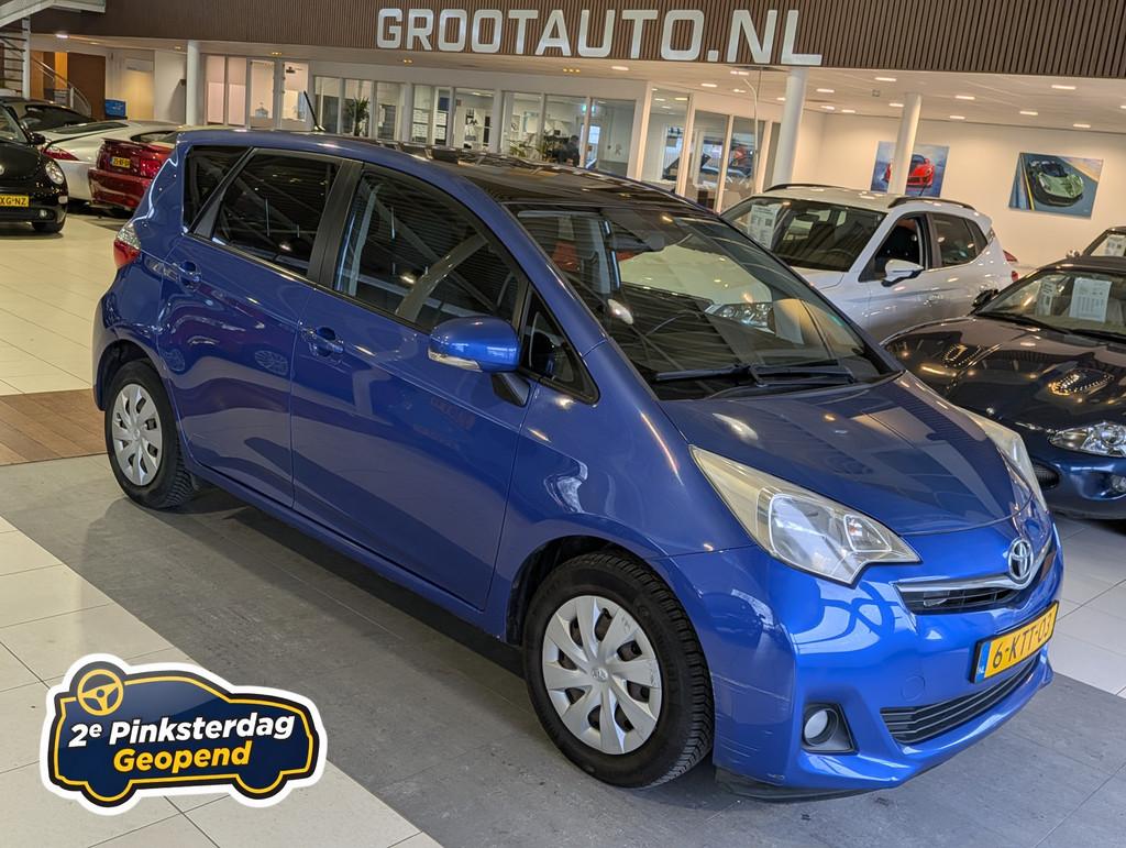 Toyota Verso-S 1.3 VVT-i Aspiration Automaat Panoramadak, Ai, Auto's, Euro 5, Gebruikt, Zwart, 4 cilinders