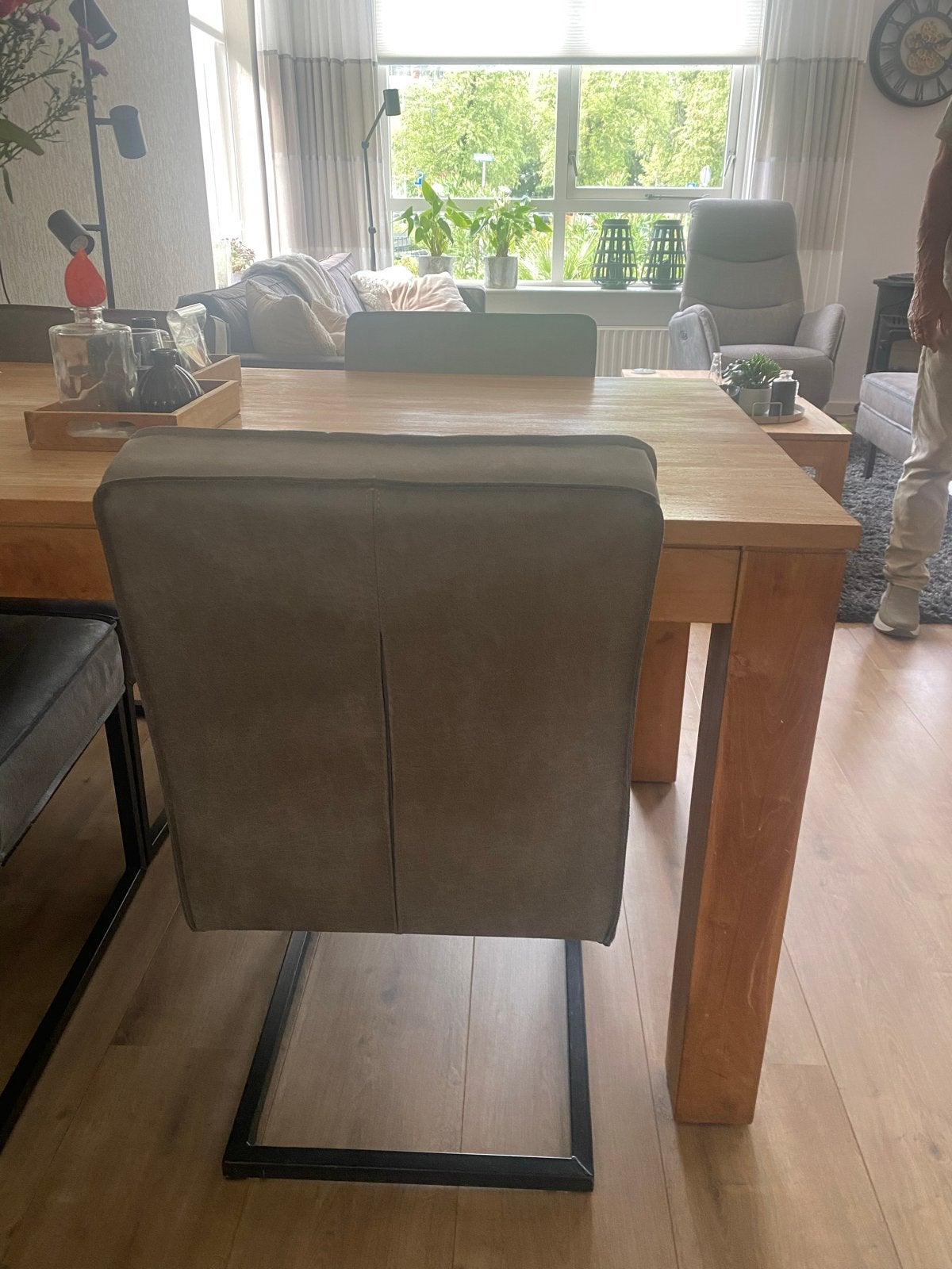 Mooie eetkamerstoelen - Grijs stof met zwart onderstel, Ophalen, Gebruikt, Vier, Metaal