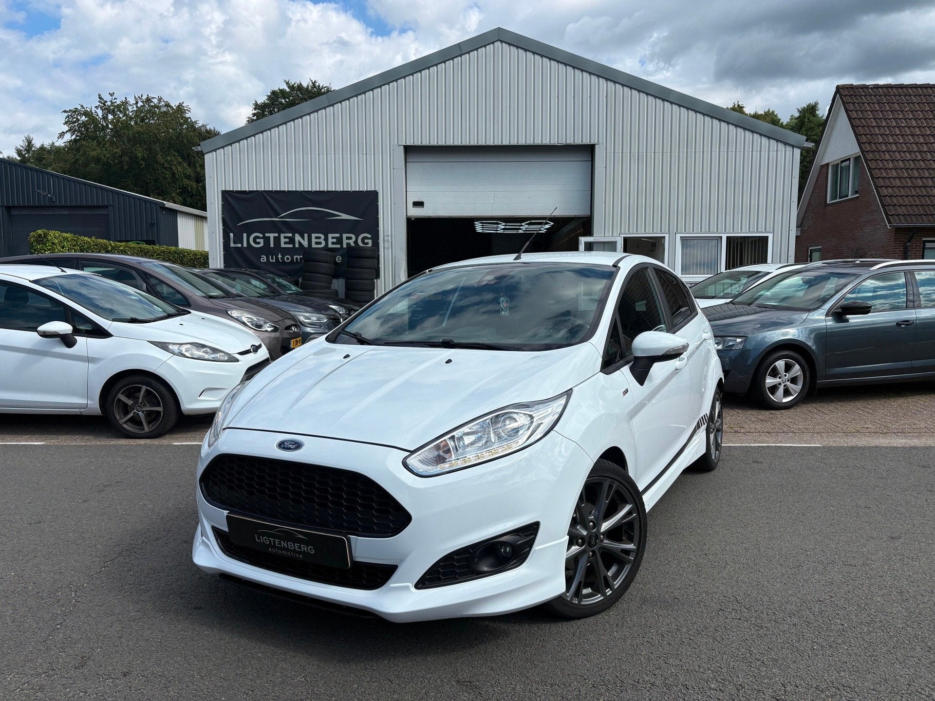 Ford Fiesta 1.0 EcoBoost ST Line CRUISE/NAVI/NAP/ONDERHOUDEN, Voorwielaandrijving, 101 pk, Euro 6, Origineel Nederlands