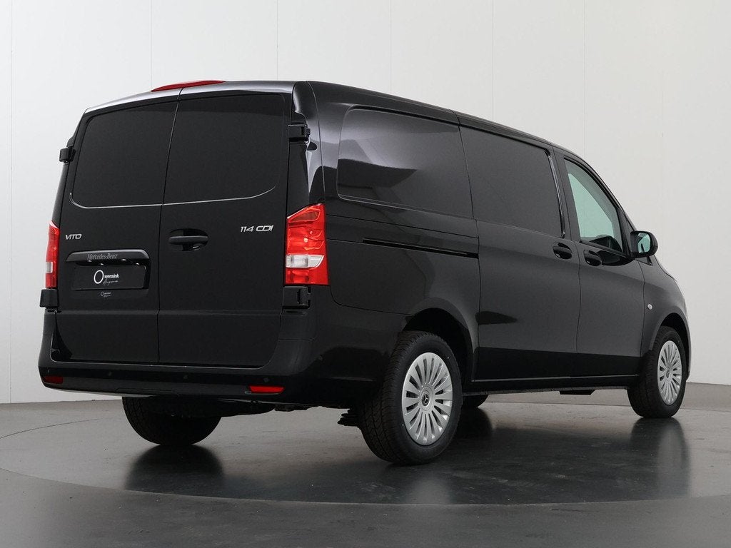 Mercedes-Benz Vito Bestelwagen 114 CDI L2 PRO | Achteruitrij, Automaat, 4 cilinders, Zwart, Mercedes-Benz