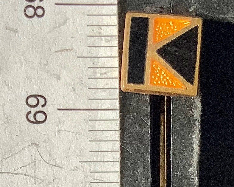 speld, emaille, Kolping (AR, Ophalen of Verzenden, Gebruikt, Overige onderwerpen, Speldje of Pin