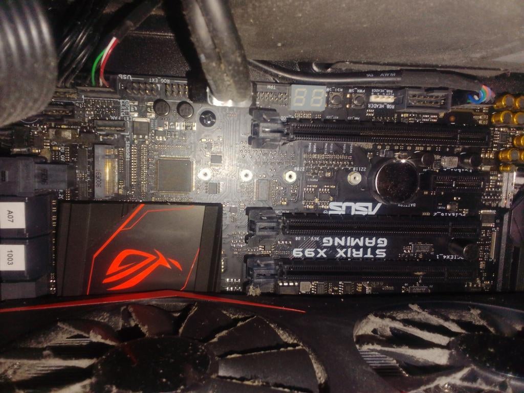 ASUS ROG Strix X99 Gaming Moederbord, Computers en Software, Moederborden, Gebruikt, Intel, DDR4, Ophalen of Verzenden