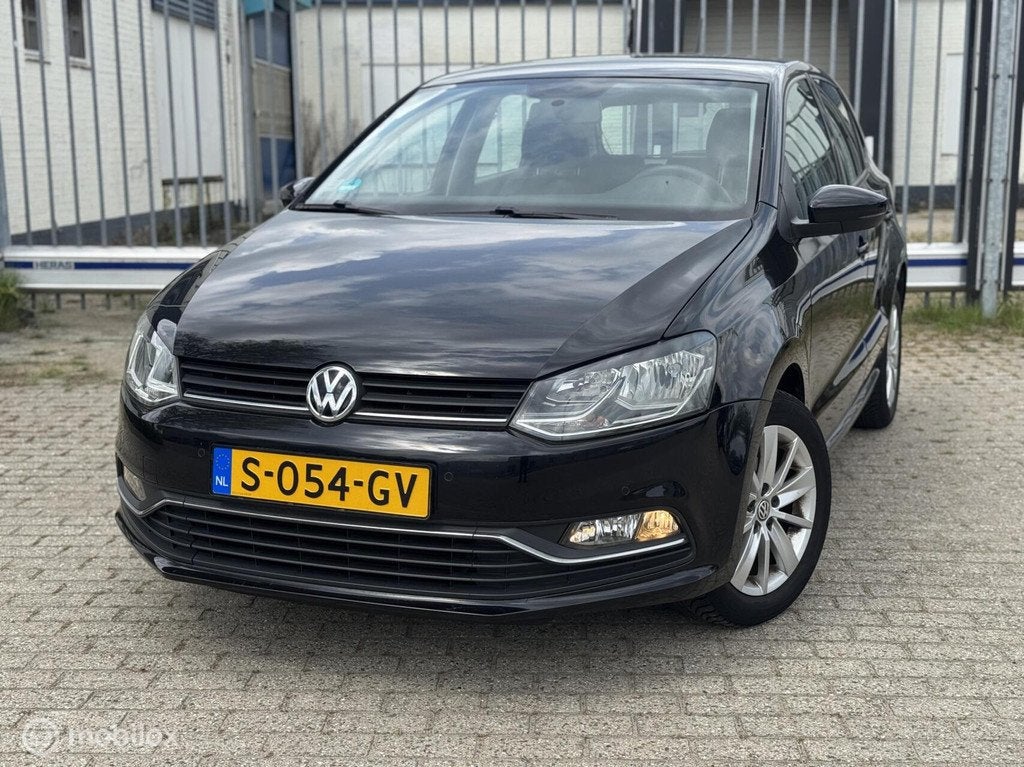 Volkswagen Polo 1.0 Comfortline 98.820 KM / MirrowLink / PDC, Euro 6, Zwart, Bedrijf, Handgeschakeld