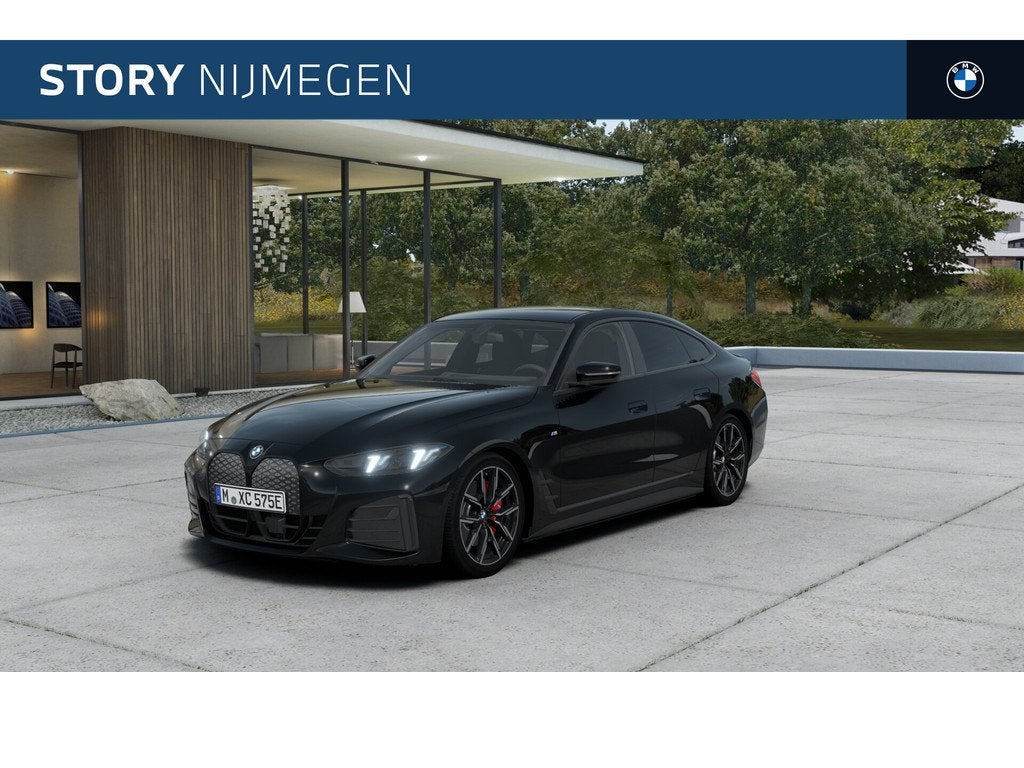 BMW i4 eDrive40 M Sport / Achteruitrijcamera / Adaptieve LED