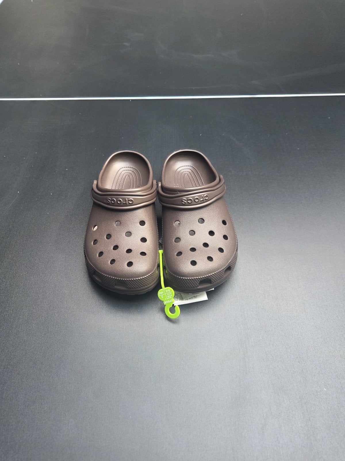 Crocs Classic Klompen Coffee Bruin - Nieuw (Maat 39/40), Kleding | Dames, Verzenden, Nieuw, Bruin, Slippers