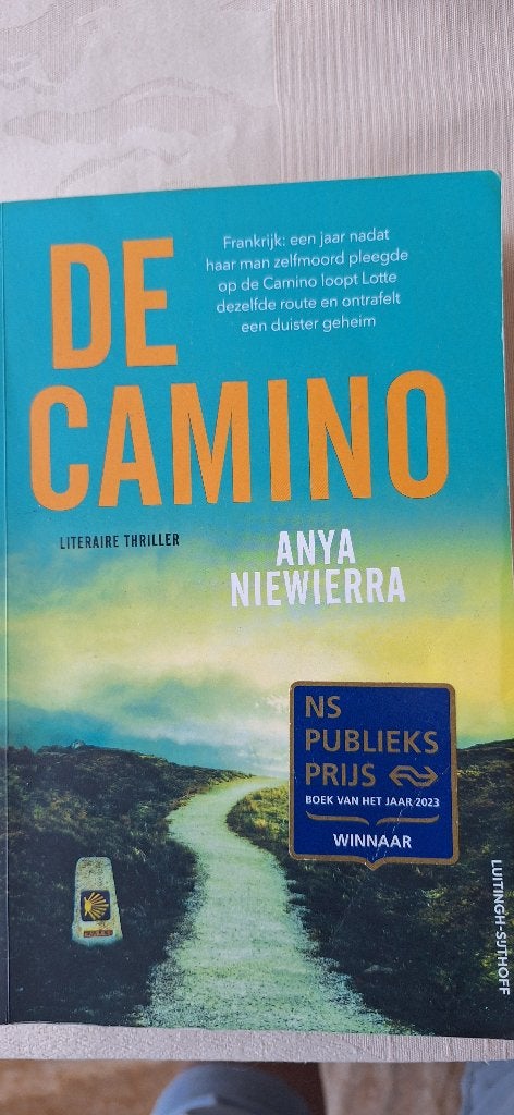 De camino, Ophalen, Zo goed als nieuw, Anya niewierra