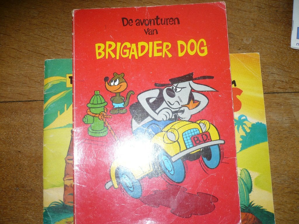 brigadier dog en porky van warner bros, Gelezen, Ophalen of Verzenden, Warnerbros, Meerdere stripboeken