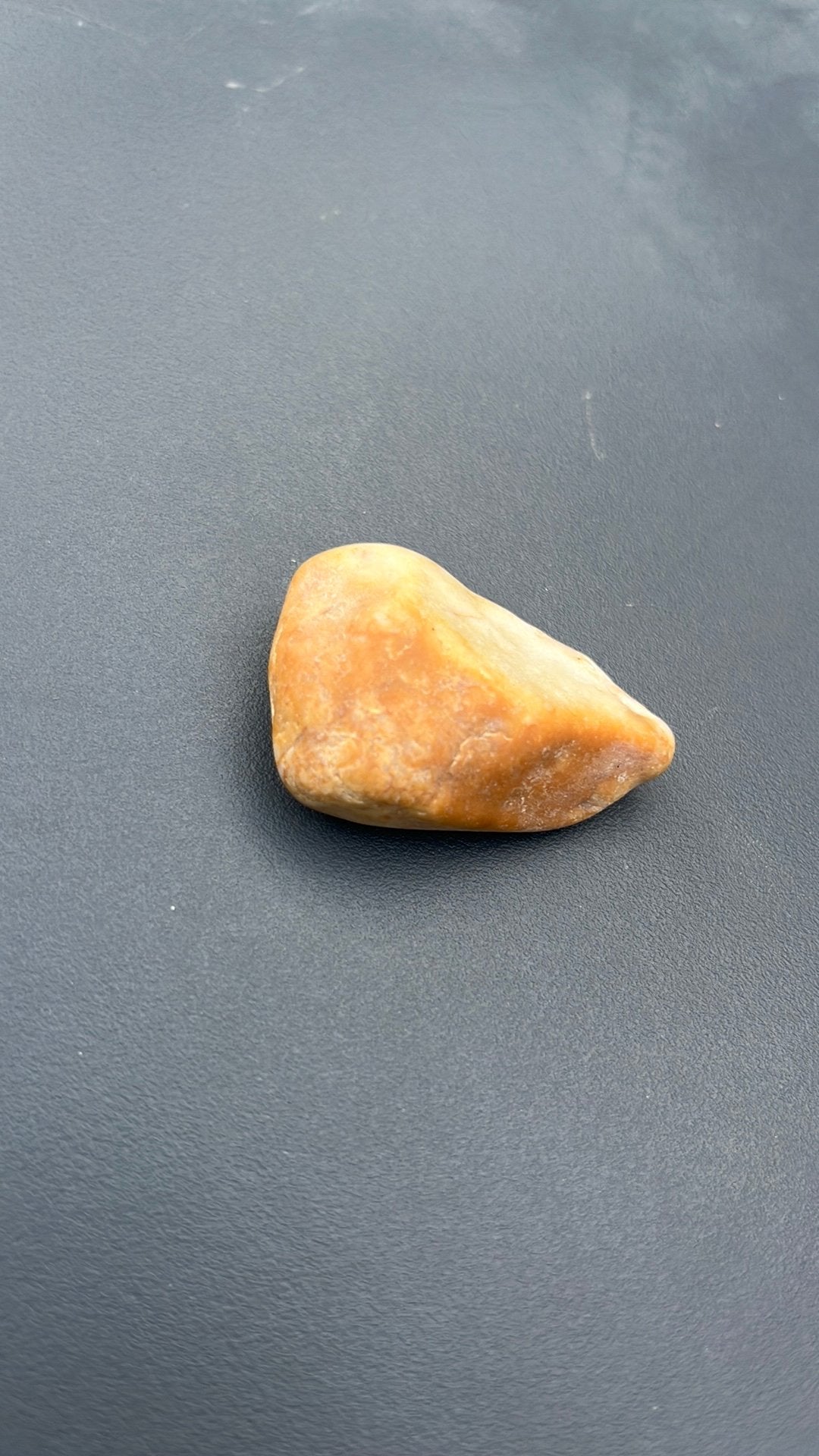 Tweekleurige zonnekwarts oranje/wit ca. 3 cm, Verzenden, Mineraal