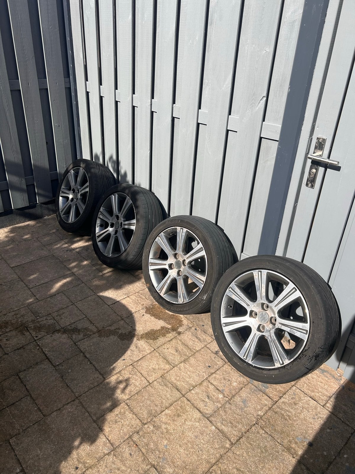 4x Originele Suzuki velgen met banden 195 50 16, Auto-onderdelen, Ophalen, Gebruikt, 16 inch, Banden en Velgen