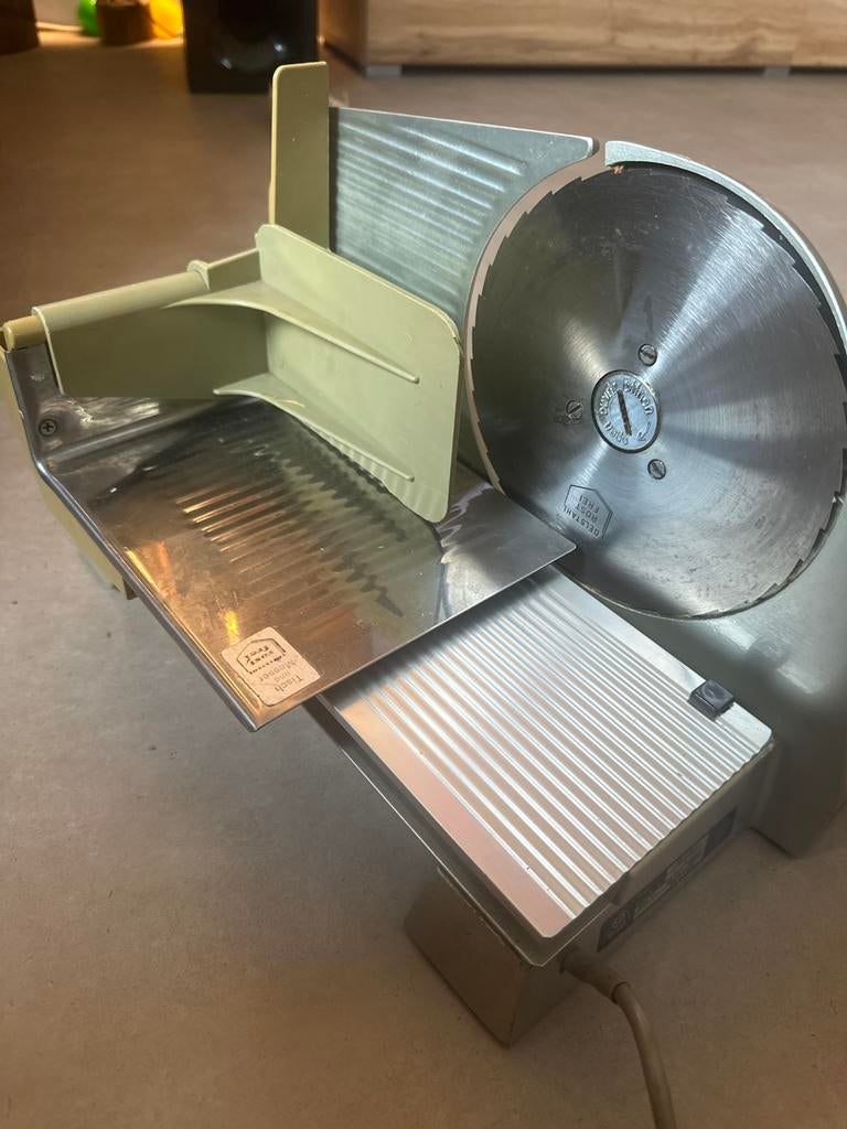 Graef elektrische snijmachine voor brood, kaas en vlees, Ophalen of Verzenden, Gebruikt