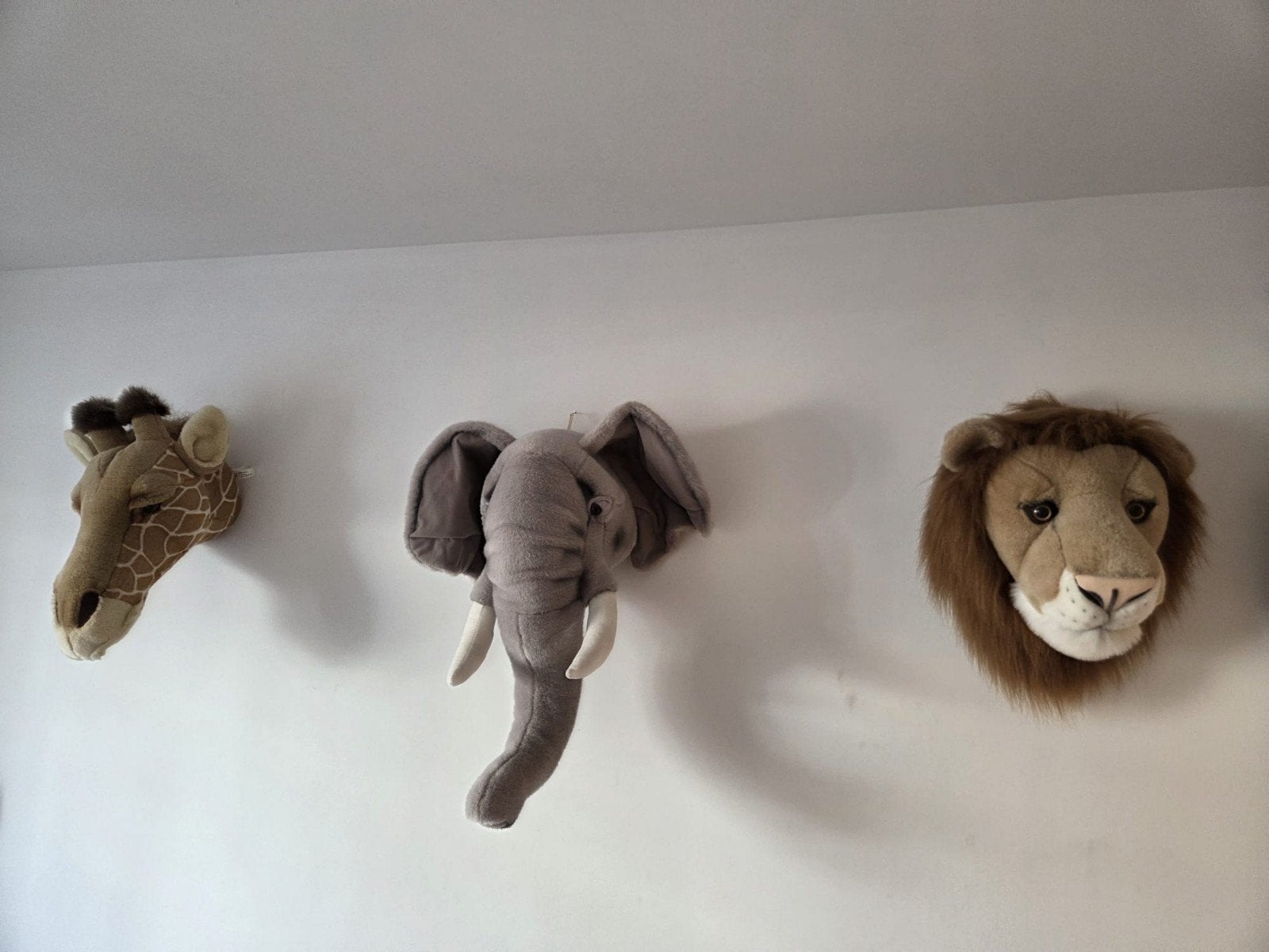 Set van 3 pluche dierenkoppen: Leeuw, Olifant, Giraf, Ophalen, Overige merken, Overige karakters, Zo goed als nieuw